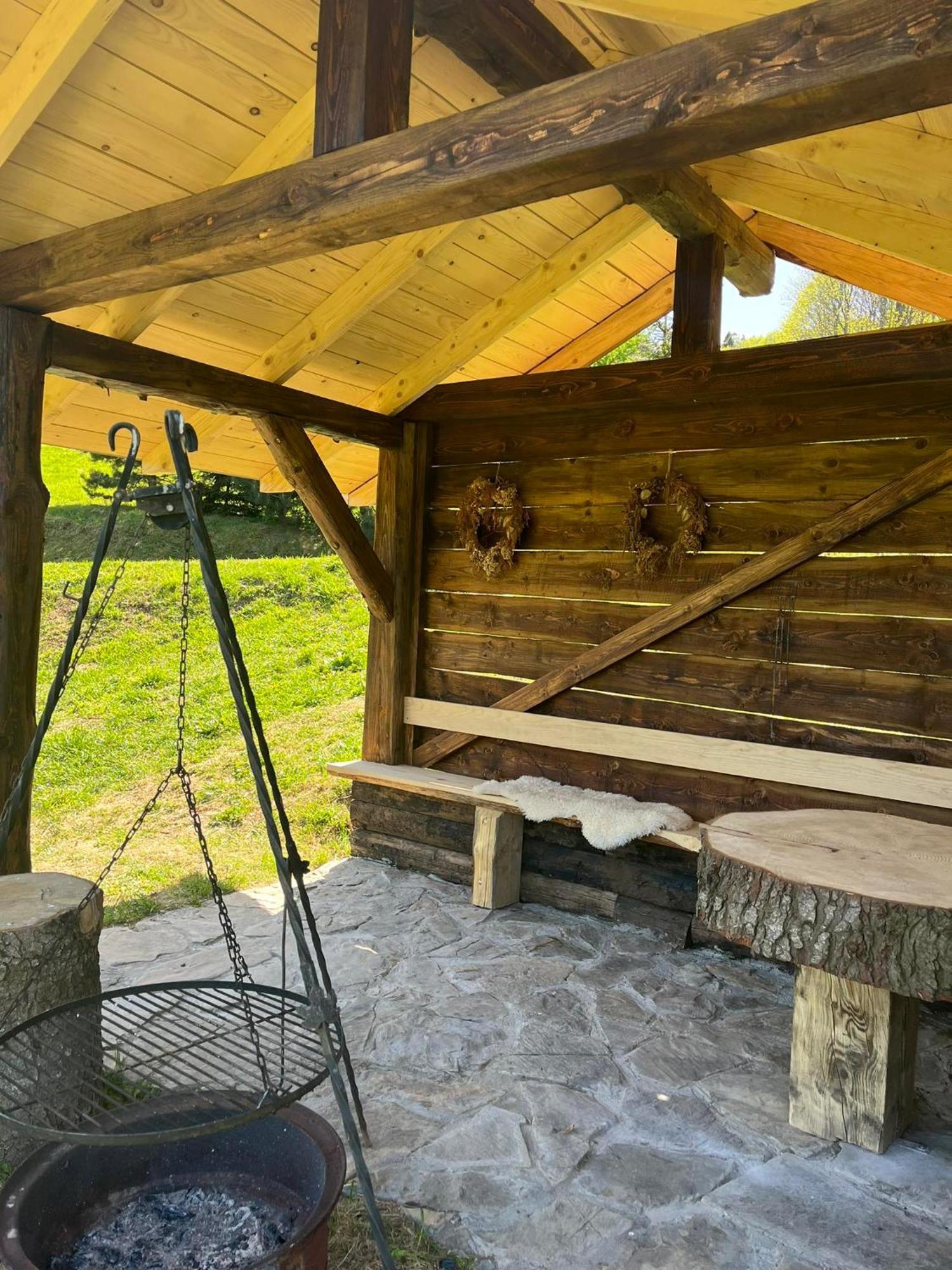 Pod Dobrym Adresem-Domek Na Lace Cisna Exterior photo